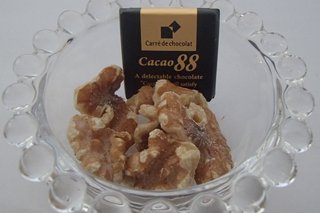 朝ごはんに子どもに菓子パン