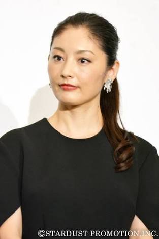 23歳だけどいきなり46歳になっても良いから常盤貴子になりたい。
