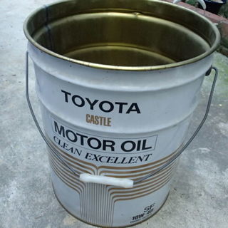 小学４年の三男殴りオイル缶投げ付け