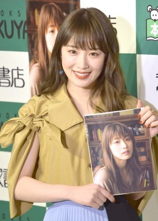 乃木坂46高山一実、親友・西野七瀬の卒業で「次の日まで泣いて、目が腫れました」