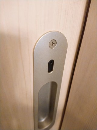 年頃の娘の着替え中に