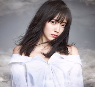 鈴木愛理とsolidemo手島章斗、交際1年の熱愛