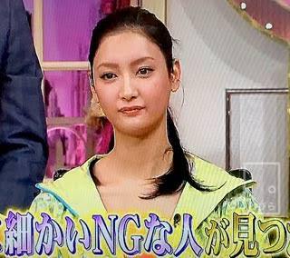 菜々緒みたいな輪郭なんだけど、