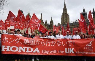 「ホンダ、イギリスから出て行かないで」　英労働者が議会前で訴え【EU離脱】
