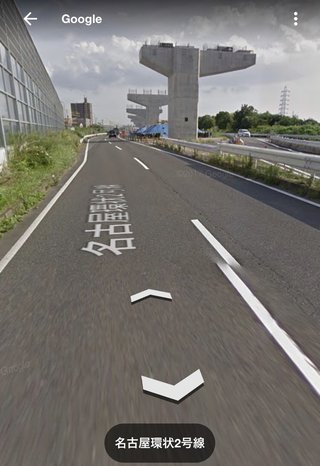 車の左側から追い抜こうとした自転車、車と接触し死亡。無罪判決