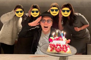 【画像】富豪ヒカキン氏のセフレ四人衆がこちら
