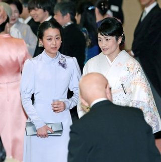 【フィギュアスケート】宮中茶会の浅田真央さんが「品がすごい｣｢美しい…｣とネットで話題