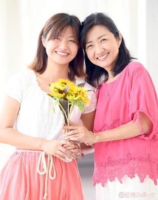 大浦龍宇一　寺田理恵子の長女ゆりえが22歳差婚