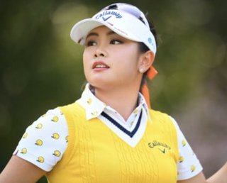 河本結の化粧はデーモン閣下みたいだから早くメイク覚えた方が良い