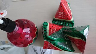 &#x{11:F8E2};なんでもいｰから&#x{11:F8E2};