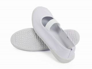白いバレーシューズ(上履き)。どこで買ってる？こだわってる？