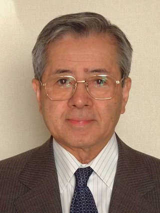 池袋で乗用車とごみ収集車が衝突　女性と子供が意識不明　10人けが