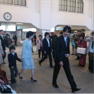 お茶の水女子大附属中に男が侵入、悠仁さまの教室の席に包丁2本　外で授業中【皇室】