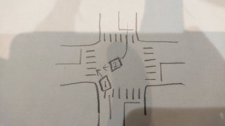 交差点で、自分が左折、対向車が右折してくる時、