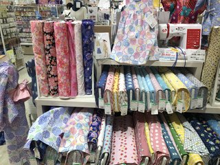 &#x{11:F8E2};なんでもいｰから&#x{11:F8E2};