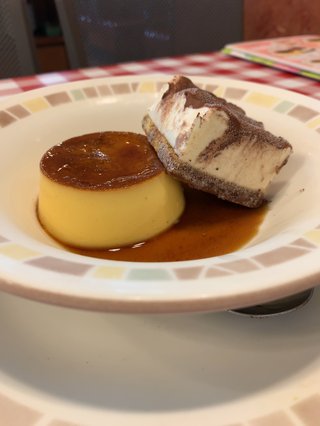 サイゼリヤでおひとり様してるんですが、