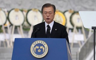 韓国が和解案「条件付きで2国間協議」　日本は拒否　徴用工問題