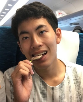 芸能界永久追放の宮迫博之の息子「姓」を捨て芸人の道へ？好きな芸人はバナナマン 馬鹿の息子はバカ 