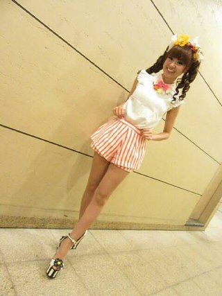 かつみさゆりのさゆりって足綺麗じゃない？！