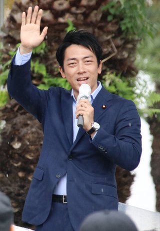 【ブログ全文】小泉進次郎氏がブログで結婚報告「一度も恋愛中に外で会ったことなかった」