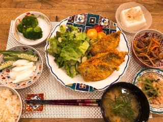 チャンスがあっても食べたくない芸能人ブロガーの料理