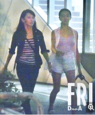 koki、自称160センチ工藤静香と身長変わらず。