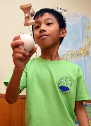 【鹿児島】目指せけん玉日本一　九州代表で全国へ　出水・大川内小６年・葛君