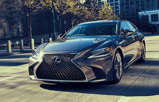 【韓国】「日本車だから」ゴルフ場でレクサス3台を壊した医師を逮捕