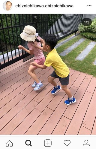 【海老蔵】麗禾ちゃん＆勸玄くんの鬼ごっこ写真公開「天使ごっこに見えます」など反響