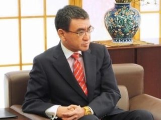 【Twitter】河野太郎外務大臣の恋愛相談がネットで反響