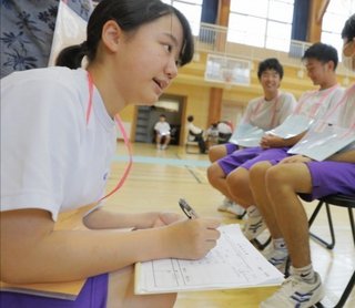 ＜東日本大震災＞中学生が初の避難所運営訓練　町民も参加　岩手・大槌学園