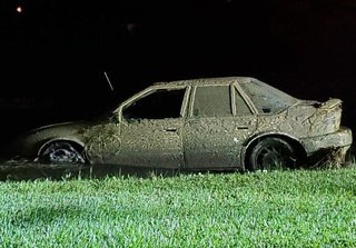 池の車から２２年間行方不明の男性遺体、グーグルアースで発見　米