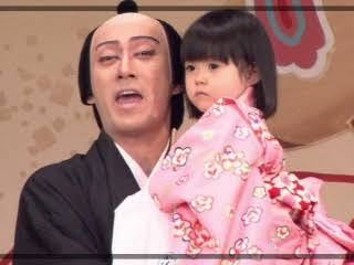 海老蔵の娘、小さい頃は小林麻耶の方に似てない？