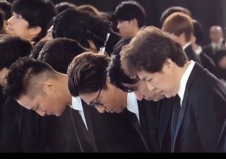 木村拓哉は葬式や別れ会でもサングラス。