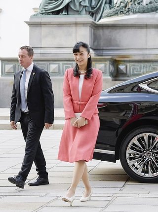 佳子、初の海外訪問開始　オーストリア大統領表敬