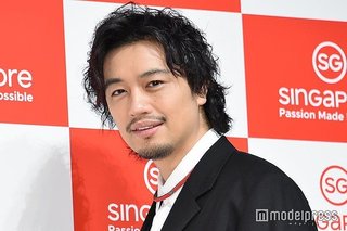 斎藤工、初恋人は10歳年上　合コン事情も明かす