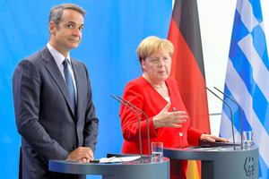 ギリシャ、ナチス占領の賠償金に期待　ドイツ首相と会談