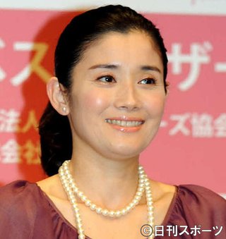 石田ひかり「居ても立っても」支援物資届けに千葉へ