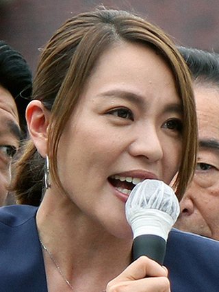 舛添氏、今井氏就任の政務官は「冠婚葬祭要員」遠野なぎこは辛らつ「私でもなれる」