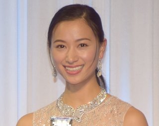 高橋ユウ『行列』で第1子妊娠報告　