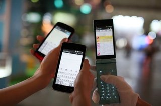 ガラケーはいつまで使える？スマホに変更するべき？