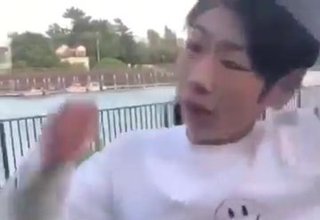 女子中学生の首締め付け跳び蹴りも…ネット上に動画