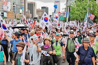韓国国民が許せない大統領側近のスキャンダル　TVが報じない「反安倍」より多い「反ムン大統領」デモ