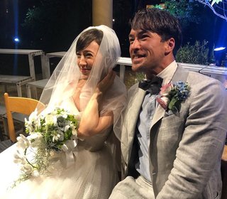 滝クリ「無事に結婚式終えました」　花嫁姿＆弟との2ショットも公開