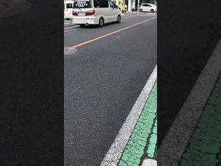 女子中学生の首締め付け跳び蹴りも…ネット上に動画