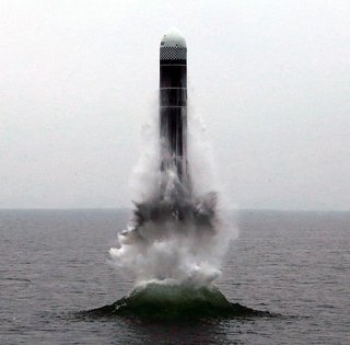 政府、韓国にミサイル情報提供へ　GSOMIA破棄の撤回促す