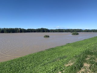 「レッズランド」水没　施設全体が水深5～6メートルに沈む