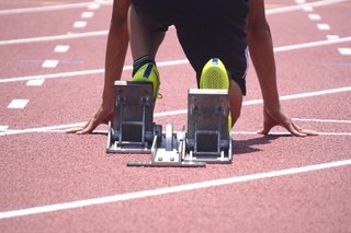 世界陸上「股下カメラ」使用制限！女子選手から批判――スタート直後に下半身アップ