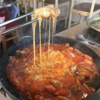 韓国グルメに「動脈硬化のリスク」!?　1人前1,000kcalの“流行食”とは…