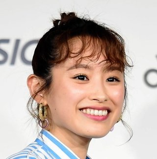 高橋愛　島袋寛子と興奮のツーショット！…一緒に歌い「幸せだった」